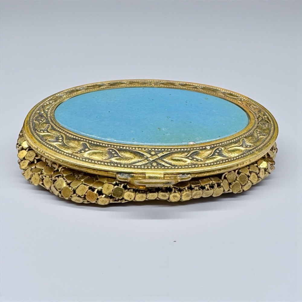 Vintage Art Deco Hollywood Glam Blue Enamel & Gold Tone Mesh Make Up Compact